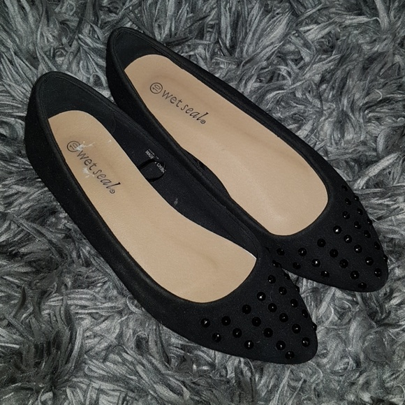 WET SEAL FLATS STUDDED POINTY TOE - Picture 2 of 4